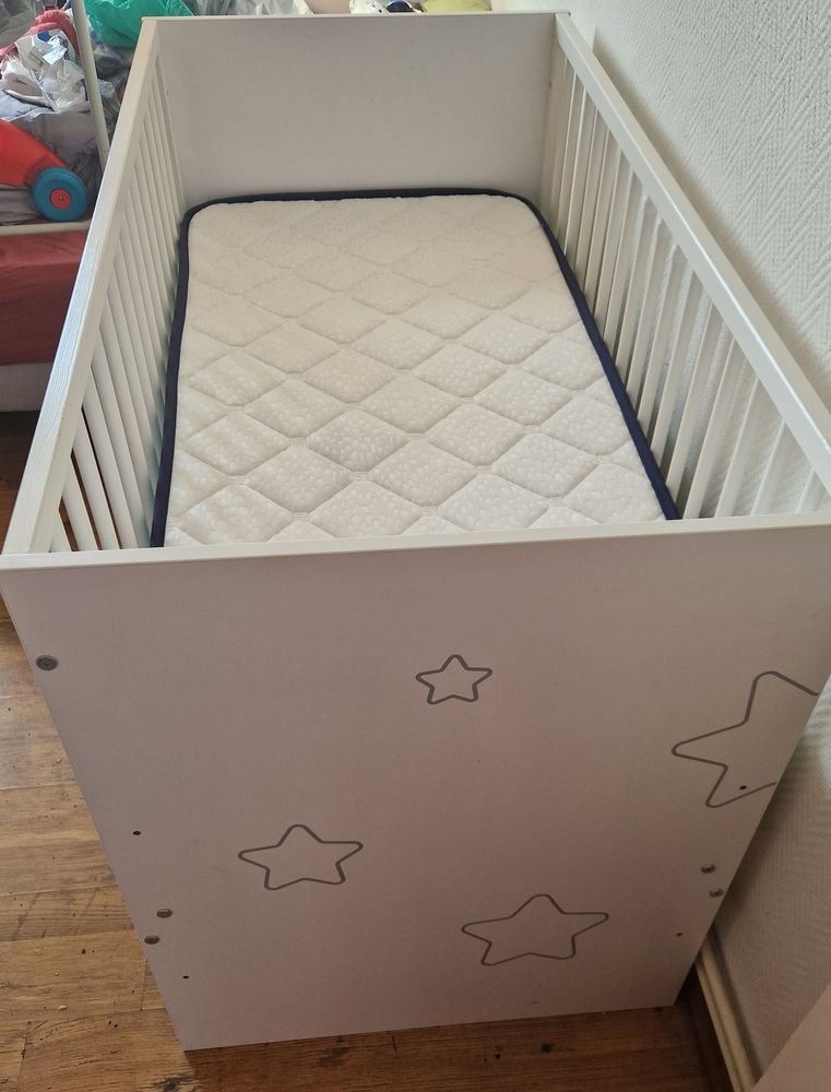 Berceau b�b� 250 Troyes (10)