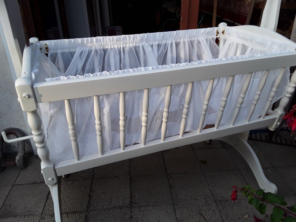 Berceau en bois avec syst�me de bascule 50 Cambrai (59)