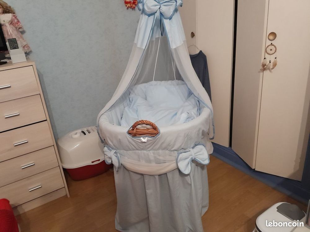 Berceau complet couleur du tissu bleu 70 Villemoisson-sur-Orge (91)