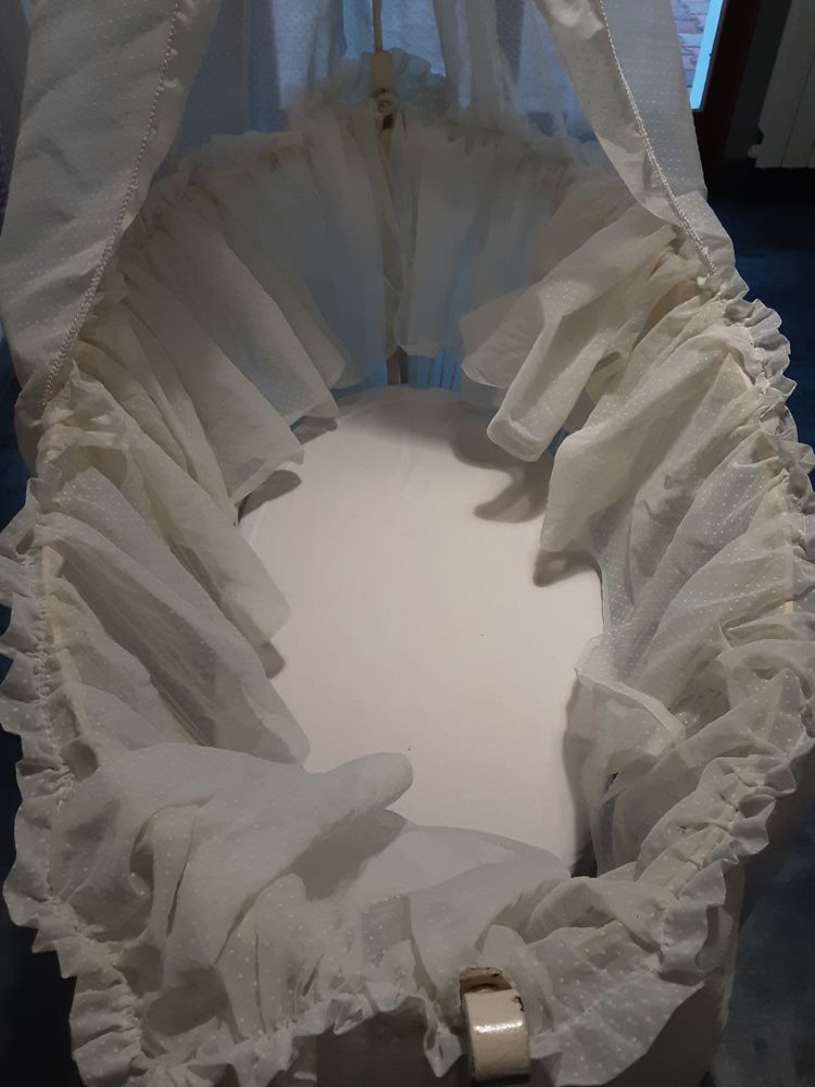 Berceau 100 Saint-Andr�-le-Gaz (38)