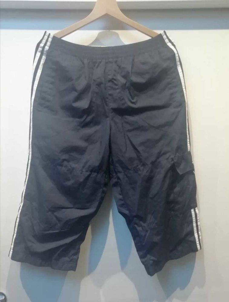 Bermuda Adidas Bleu Marine Taille M 6 Le Plessis-Bouchard (95)