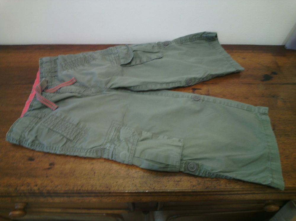 Bermuda kaki OKA�DI 8 ans - TBE 5 Reims (51)