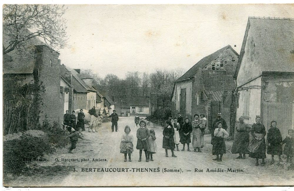 80 BERTEAUCOURT- THENNES - RUE AMEDEE MART 22 Lucheux (80)