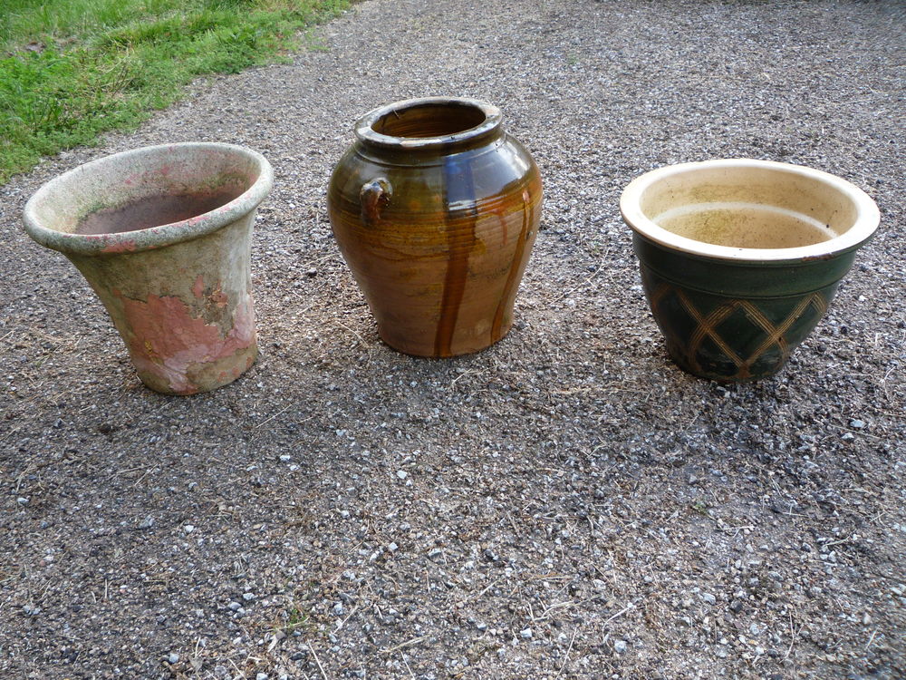 Pot en b�ton/vase terre verniss�e 35 Castres (81)