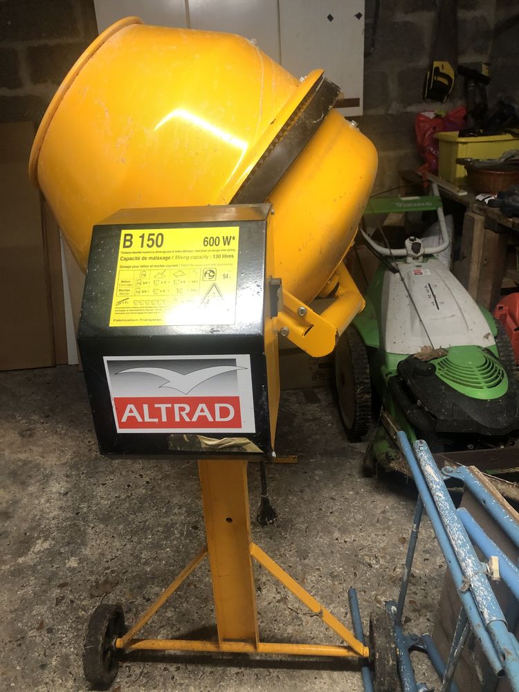 B�tonni�re �lectrique 120 Saint-S�bastien-de-Morsent (27)