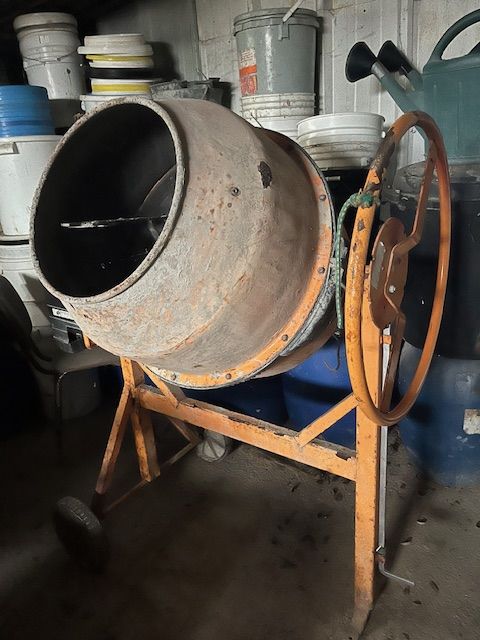 BETONNIERE ELECTRIQUE 180 L 150 Issoudun (36)