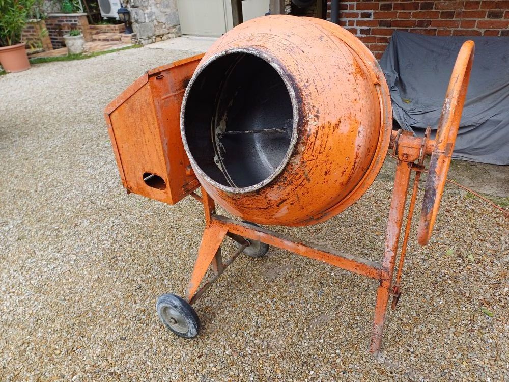 B�tonni�re   B 180 150 Donnemarie-Dontilly (77)