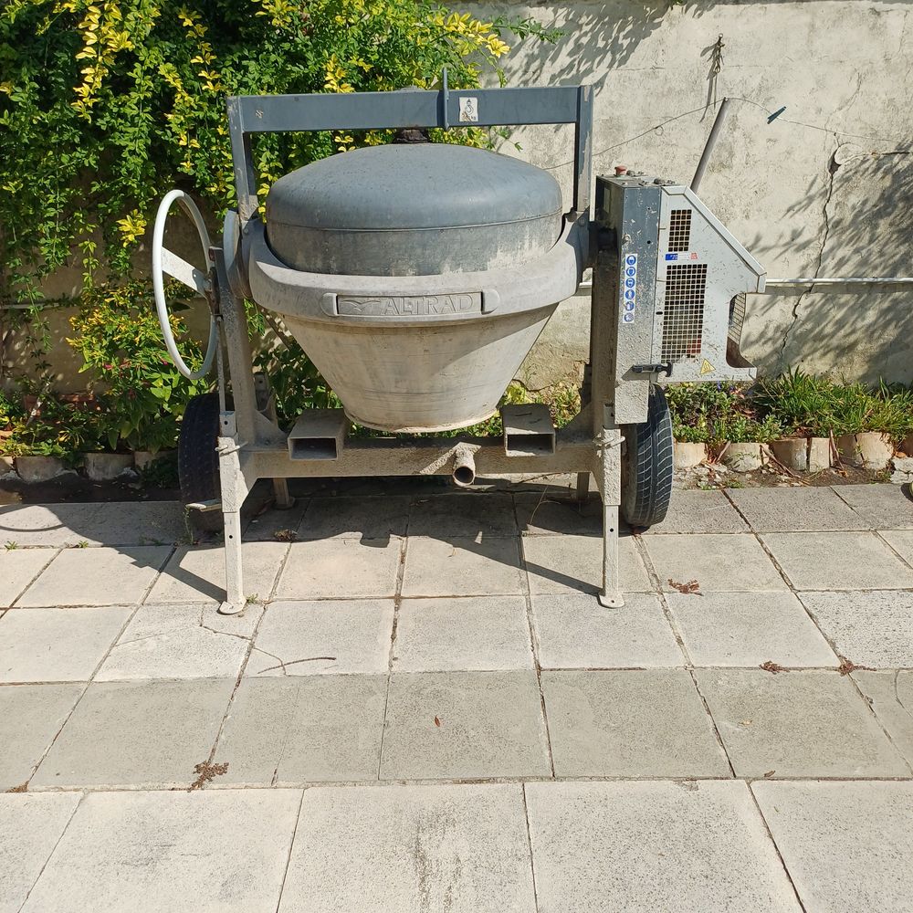 BETONNIERE 750 Monteux (84)