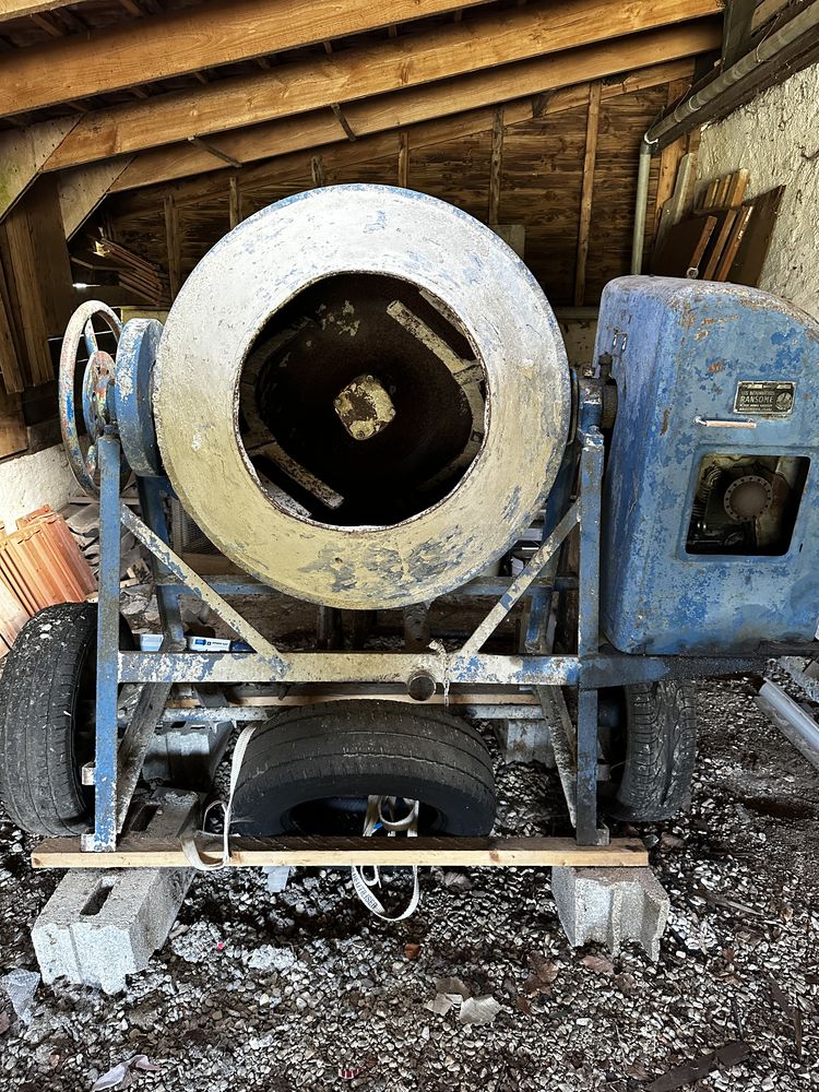 B�tonni�re 450 Le Puits Des Mezes (52)