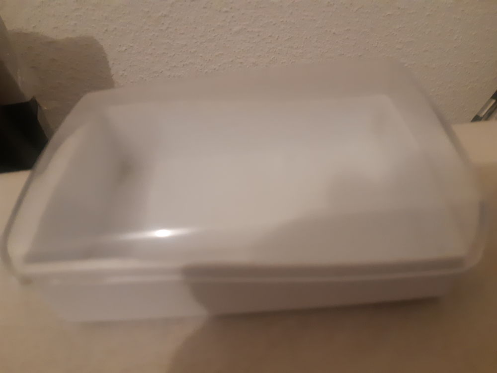 Beurrier en plastique 2 Montb�liard (25)