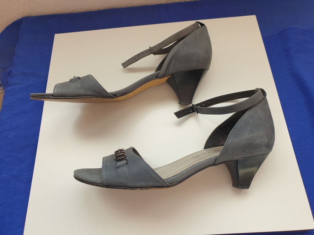 BG13- Sandales brides T39 8 Toulon (83)