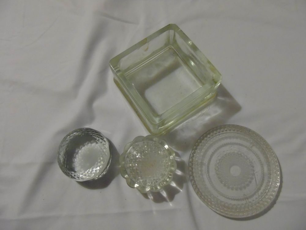 Bibelots en verre	 4 Saint-Andr�-les-Vergers (10)