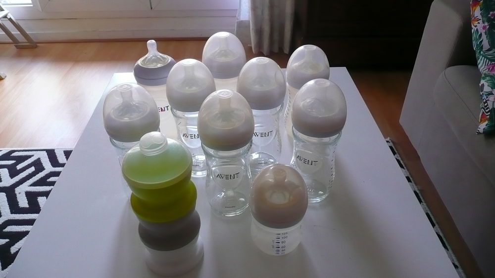 BIBERONS AVEN - BOITE DISTRIBUTRICE 15 Orl�ans (45)