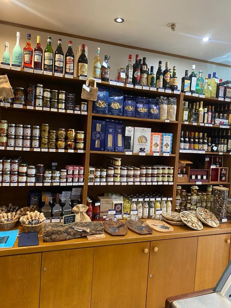 Bibliotheque en bois massif 380 Paris 18 (75)