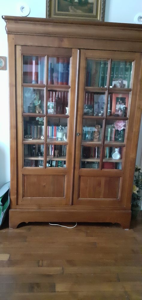 BIBLIOTH�QUE EN BOIS MASSIF 229 Ermont (95)