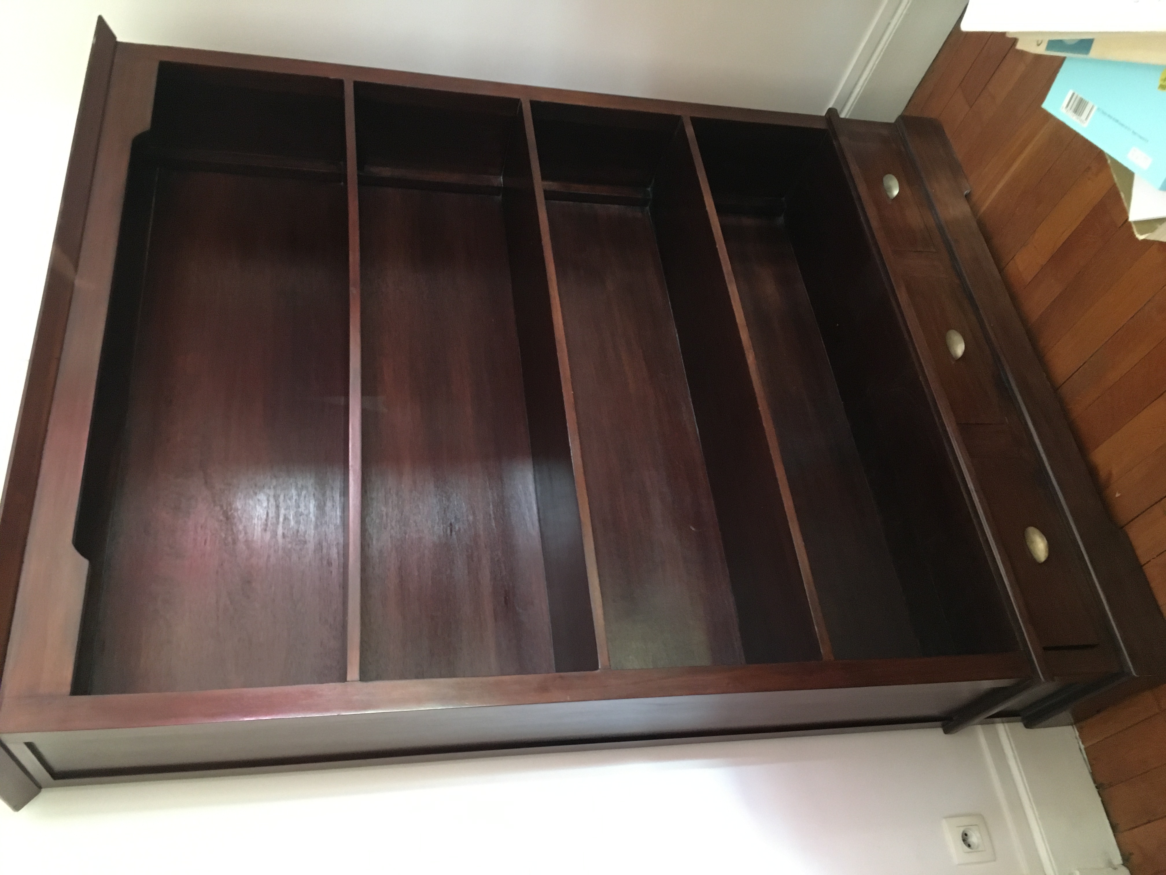 Biblioth�que en bois. 250 Paris 17 (75)