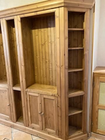 Biblioth�que interior s �pic�a massif cir� 1200 Chaudes-Aigues (15)