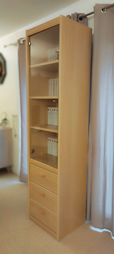 Biblioth�que meuble colonne vitr�e 45 Montigny-le-Bretonneux (78)