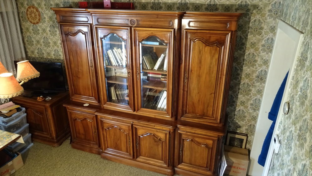 Biblioth�que en noyer massif �tat neuf 2000 Vieux-Thann (68)