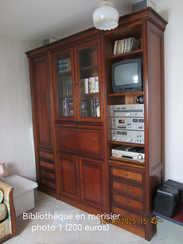 Biblioth�que secr�taire en merisier 200 Sandillon (45)