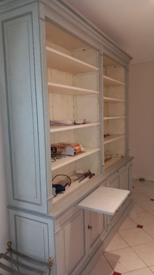 Biblioth�que style proven�al / rangement 700 Saint-Germain-en-Laye (78)