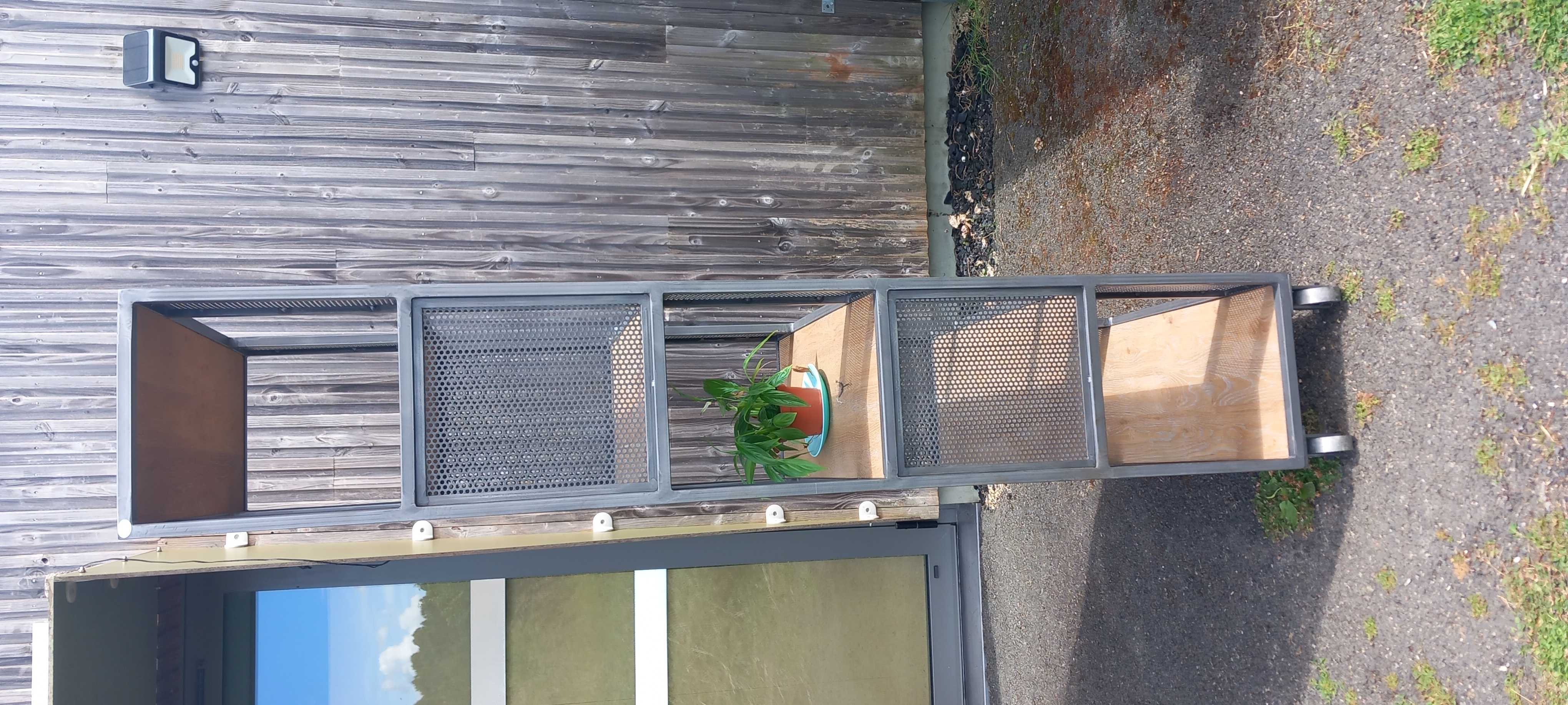 Biblioth�que H&H 280 Sansais (79)