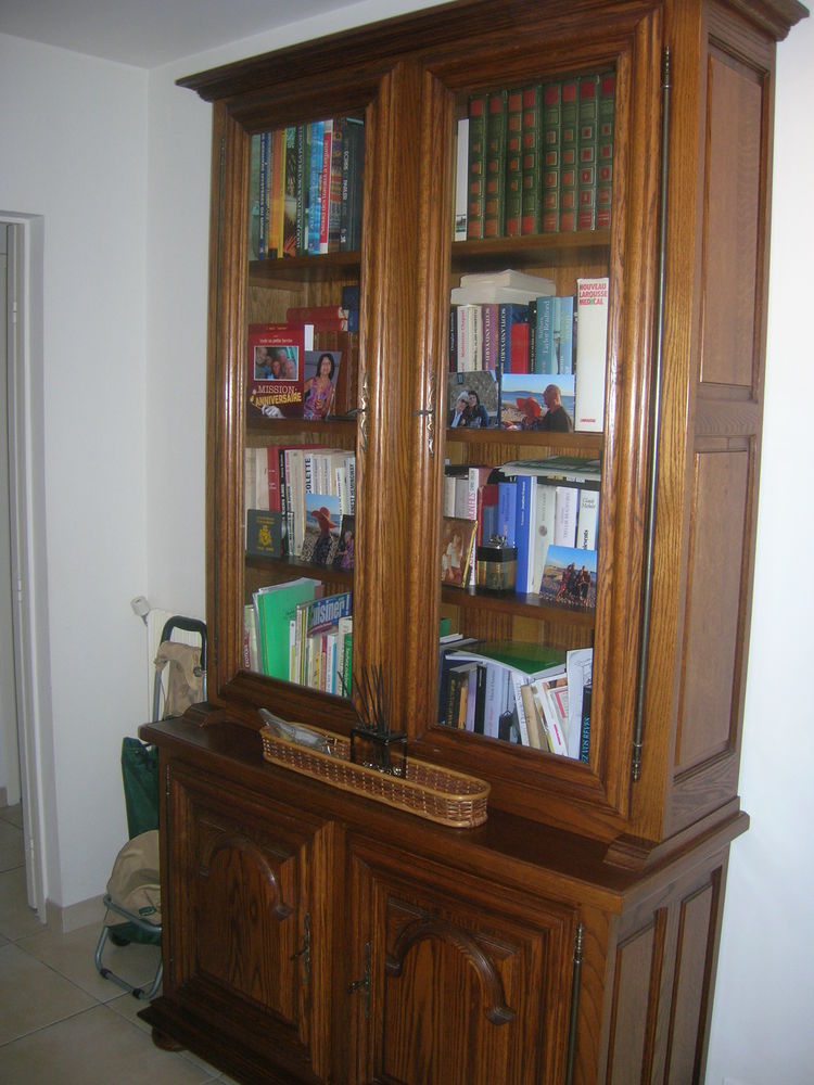 BIBLIOTHEQUE 400 Hy�res (83)