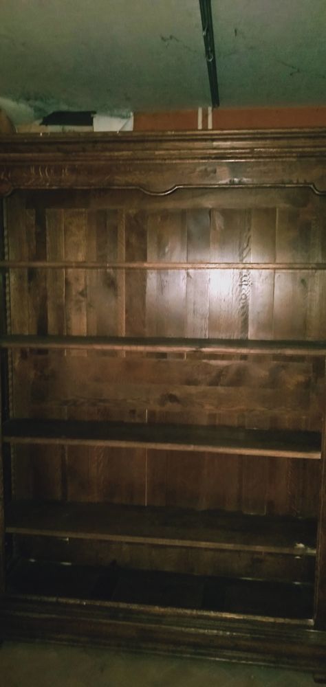 biblioth�ques ch�nes ouvertes avec �tag�res
400 Belleroche (42)