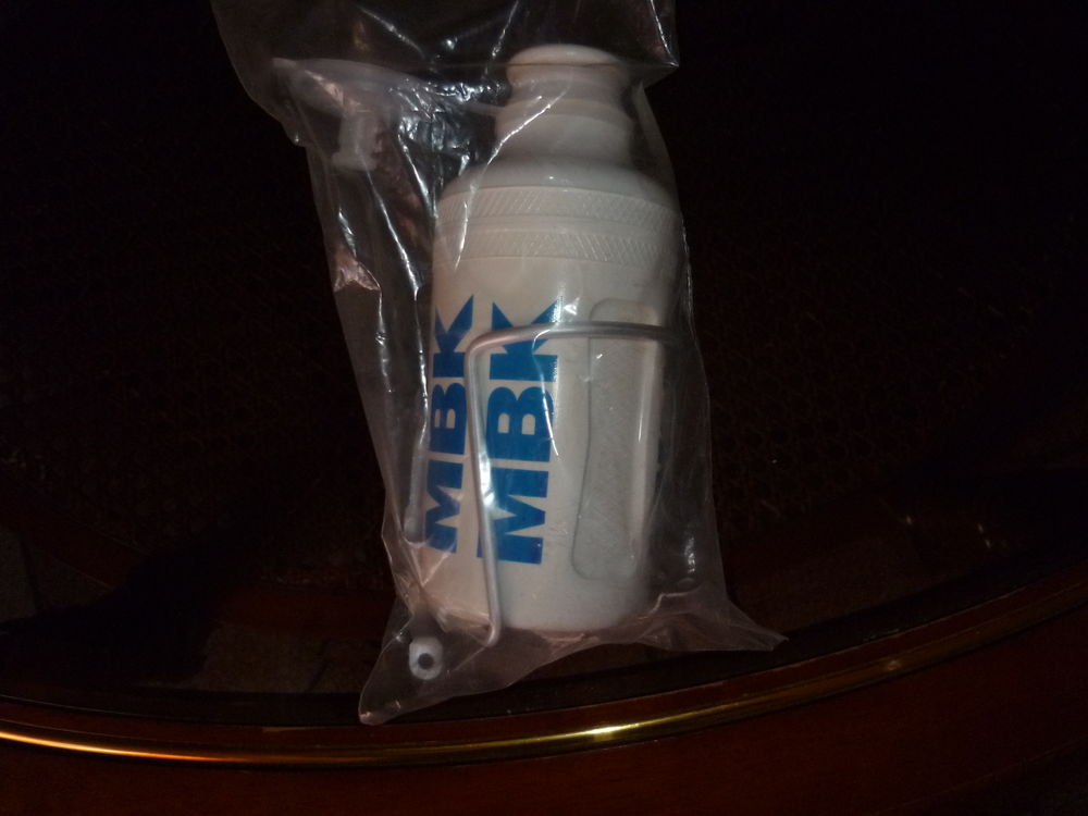 Bidon gourde v�lo avec porte bidon neuf MBK 20 Saint-Quentin (02)