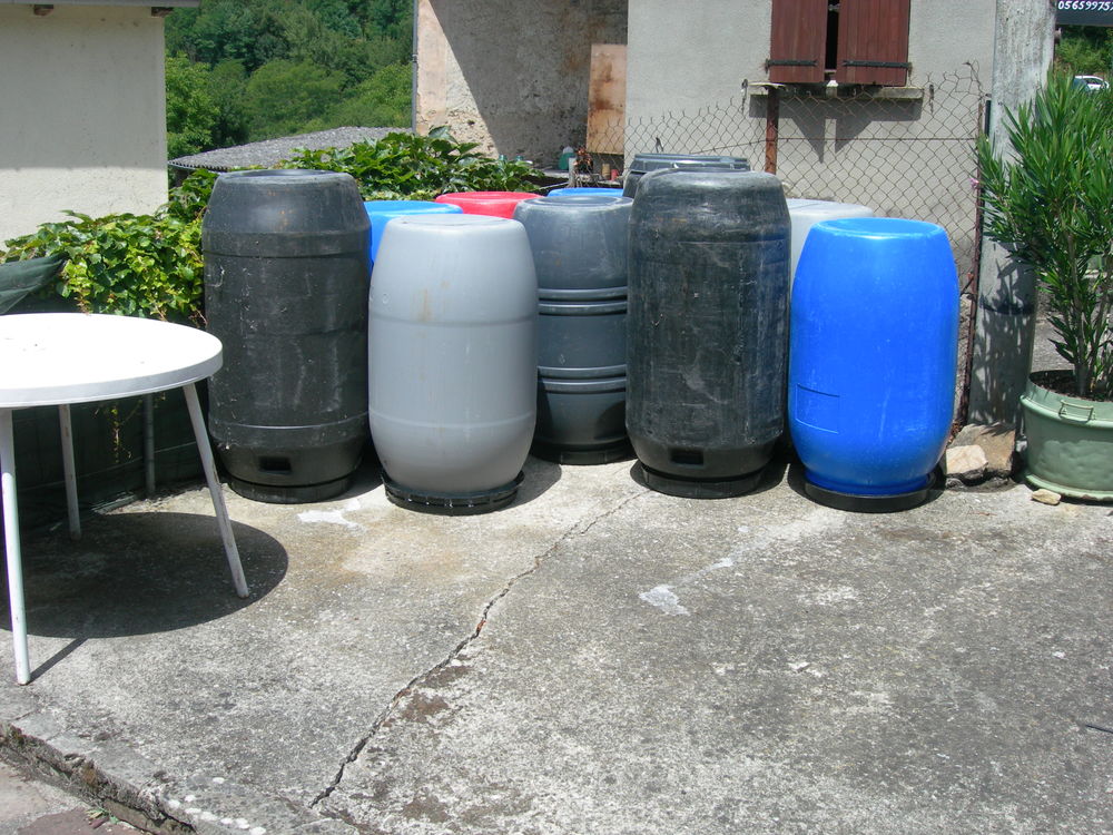 Bidons P V C DE 200  LT 20 Plaisance (12)