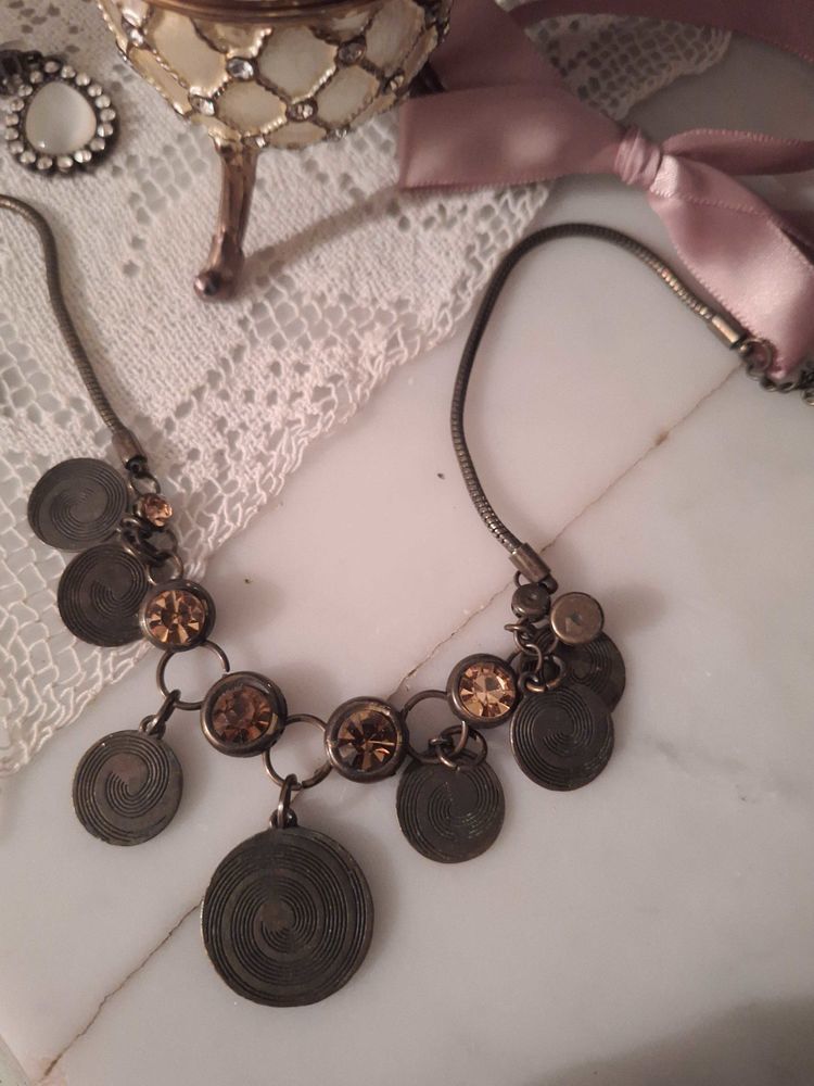 bijoux Axelle cr�ation collier et boucles d oreille 12 Arles (13)