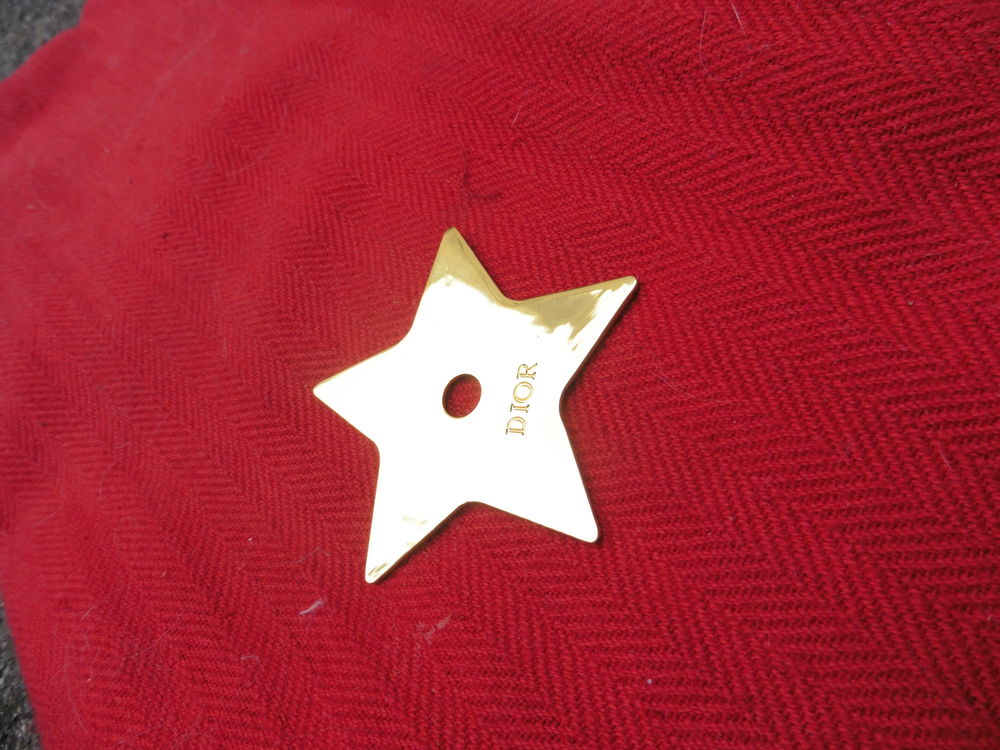                           BIJOUX DIOR ETOILE DOR� 15 Paris 19 (75)
