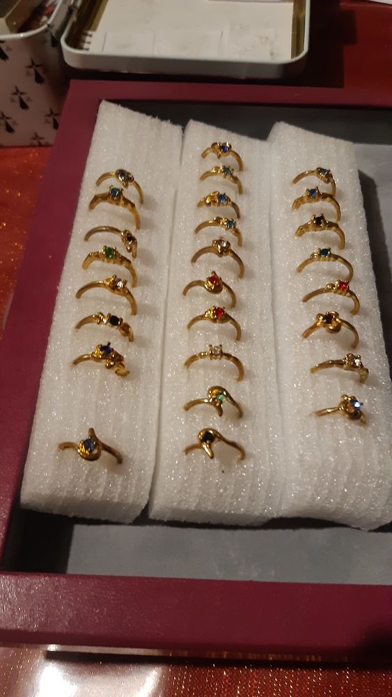 Lot de Bijoux (123 unit�s) / arr�t d'activit� !!! 0 La Bresse (88)