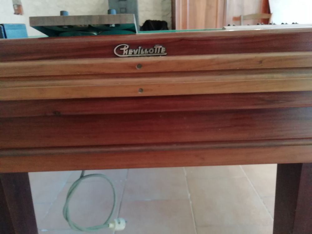 Billard fran�ais 600 Saint-Saturnin-du-Bois (17)