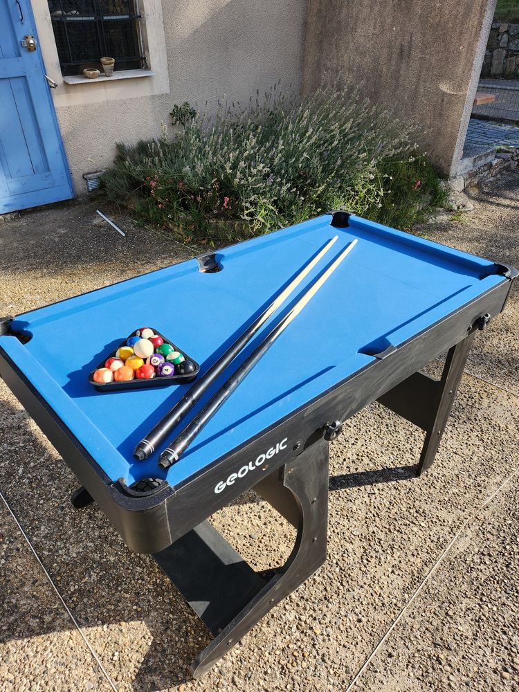 Billard 50 La Bastide-Puylaurent (48)