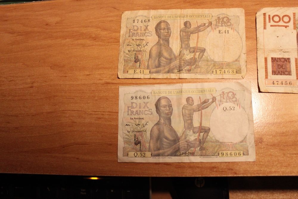 2 billet de 10 francs afrique occidentale 20 Camboun�s (81)