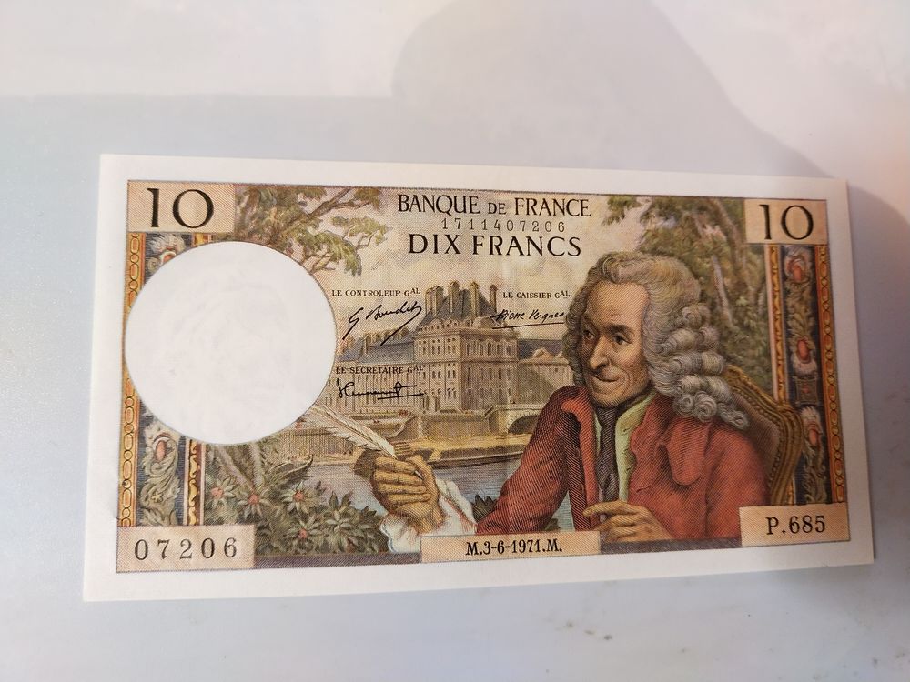billet de 10 francs        VOLTAIRE      ann�e 1971 . 25 Dolus-d'Ol�ron (17)