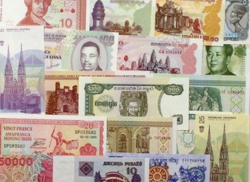 de 50 billets de banques �trangers en excellent �tat 440 Pantin (93)