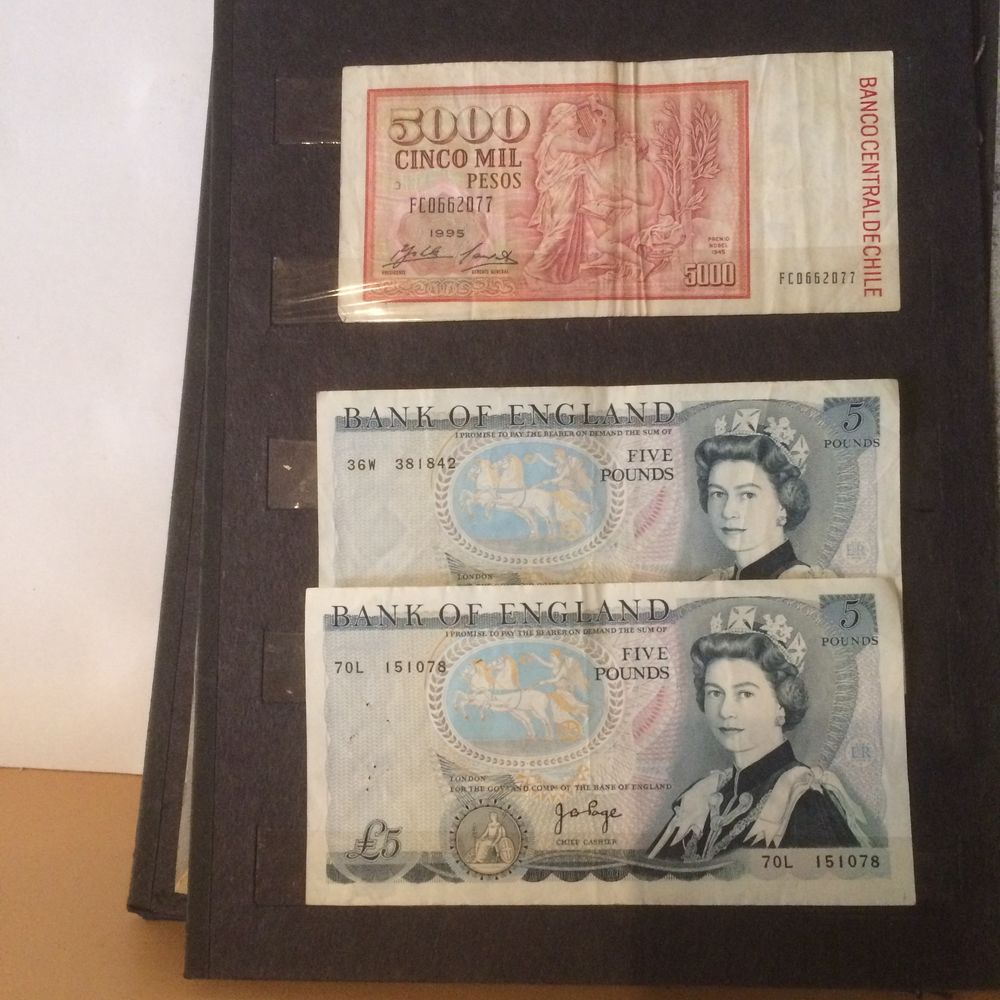 Billets Chilien & anglais.
1 Li�vin (62)