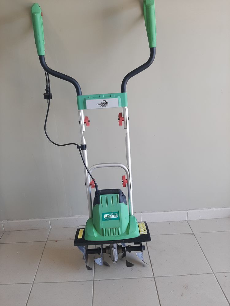 Bineuse electrique Florabest 750w 70 Saint-Rapha�l (83)