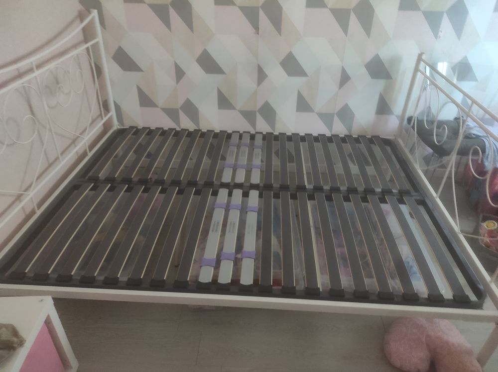 LIT BLANC 140*190 + SOMMIER + POSSIBILITE BALDAQUIN 90 Chantilly (60)