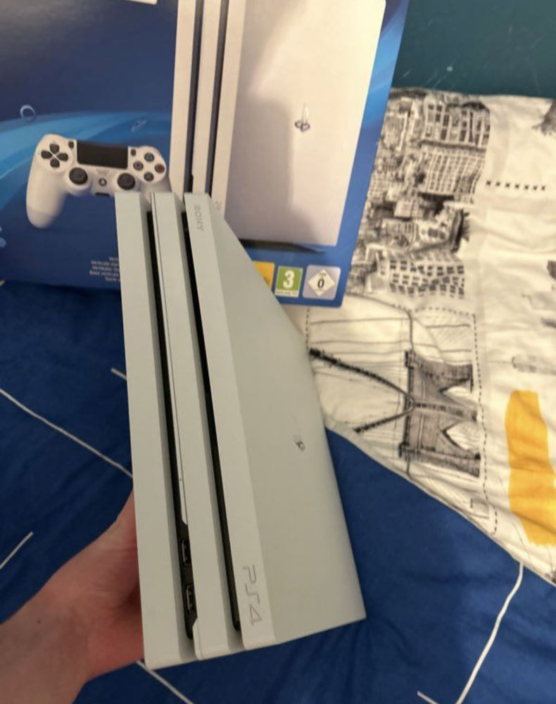 Ps4 Pro Blanche 90 Saint-Cyprien (66)