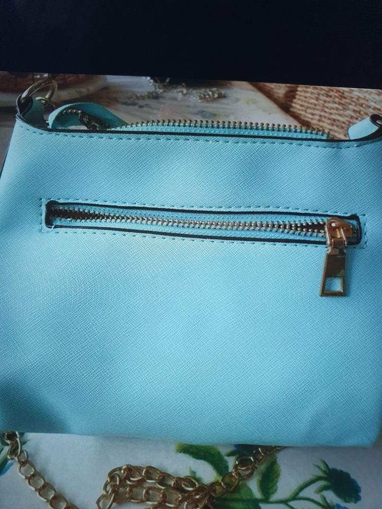 Sac bleu ciel bandouli�re 15 Bagneux (92)