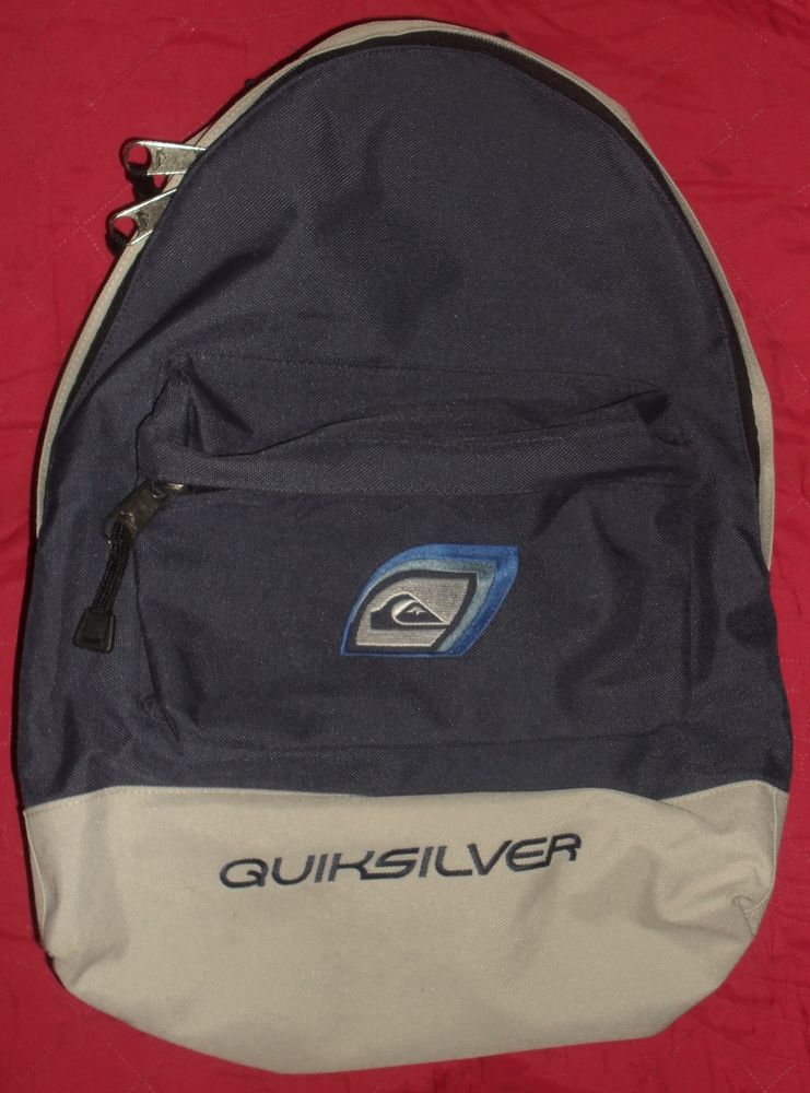 Sac � dos bleu marine et gris Quiksilver. 30 Montreuil (93)