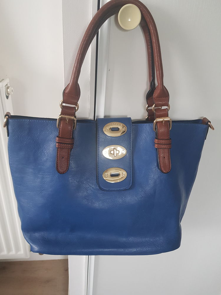 SAC BLEU MARQUE TORRENTE 0 Auray (56)