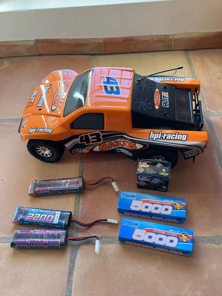 RTR BLITZ avec carrosserie MAXXIS ATTK-10 210 Orange (84)