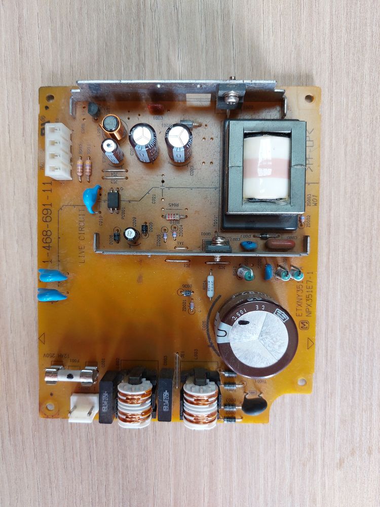 Bloc Alimentation PS2 TBE 10 Besse-sur-Issole (83)