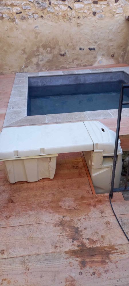 Bloc filtration piscine type Desjoyau 530 Pouzilhac (30)