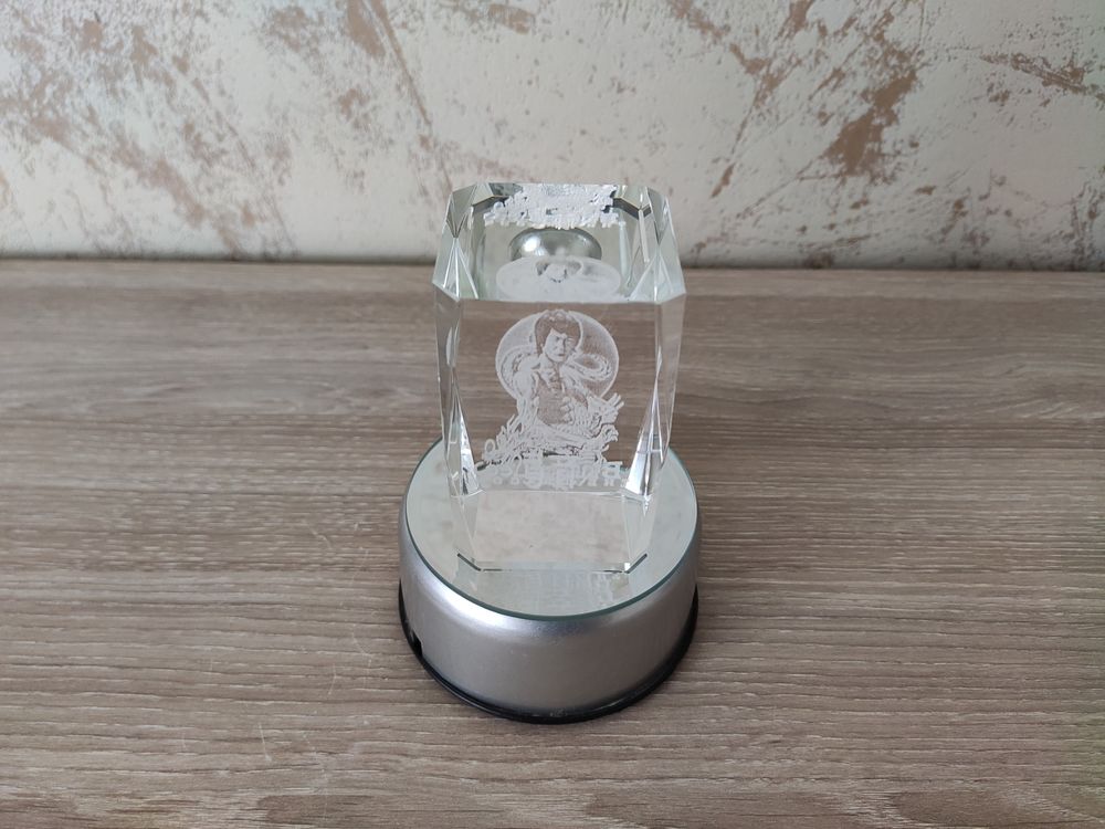 Bloc de verre Bruce Lee 30 Vand�uvre-l�s-Nancy (54)