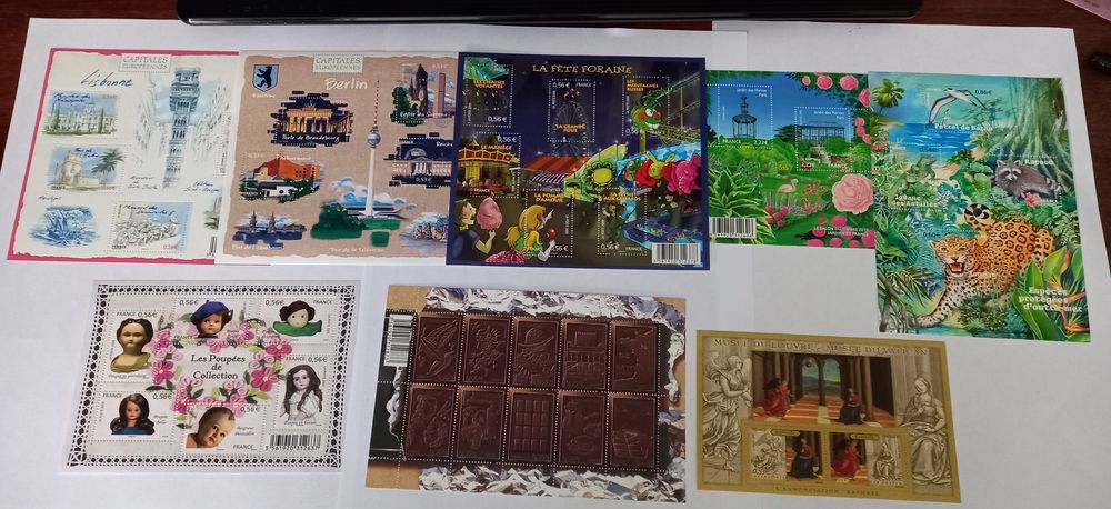 LOT DE 8 BLOCS FEUILLETS FRANCE de 2001 � 2010 25 Saint-Jean-de-Braye (45)